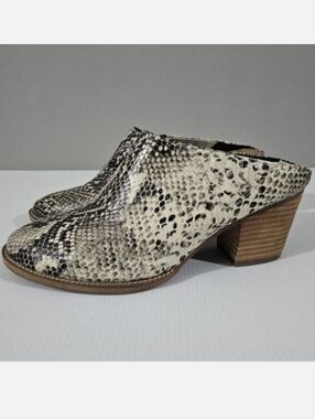 Blondo Norwich Heeled Mule Womens 9 Snake Print Leather Waterproof Slip On NEW
